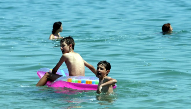 Vacanță de vis la mare pentru copiii cu dizabilități - vacantadevis-1409492704.jpg