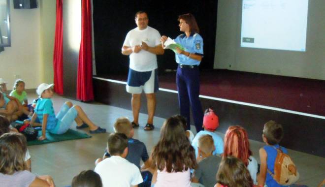 Vacanțe mai liniștite pentru copiii care nu se joacă în stradă - vacantemailinistite-1438966969.jpg