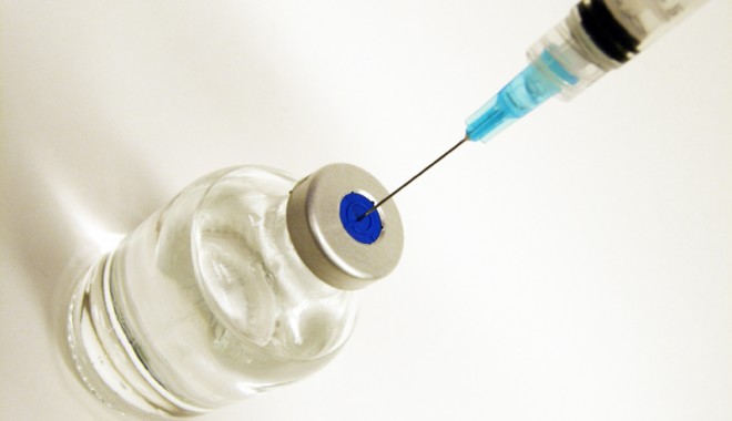 Peste 5.000 de constănțeni au fost vaccinați împotriva gripei - vaccin-1321468549.jpg