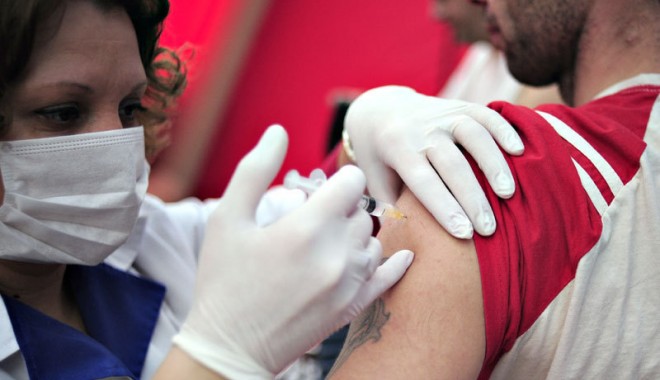 Peste 5.800 de constănțeni au fost vaccinați gratuit - vaccin-1323253955.jpg