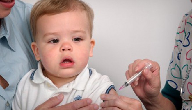 Vaccinuri recomandate copiilor înainte de intrarea în colectivitate - vaccin-1346676042.jpg