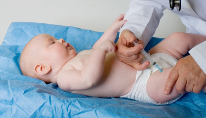 Panică printre mămici. Bebelușii nu pot fi vaccinați împotriva hepatitei B! - vaccin-1484665223.jpg