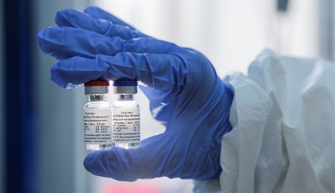 Prima țară care vrea să cumpere vaccinul anti COVID-19, produs de Rusia - vaccin-1597306623.jpg
