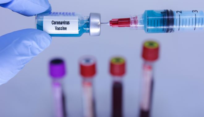 Compania Moderna susține că vaccinul său anti-COVID are rezultate promițătoare la pacienții vârstnici - vaccin-1598508647.jpg
