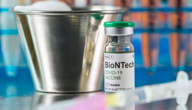 A șaptea tranșă de vaccin Pfizer BioNTech sosește astăzi în țară - vaccin-1612097496.jpg