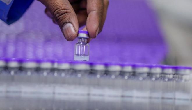 De luni, 2 august, începe vaccinarea cu Moderna pentru copiii de peste 12 ani - vaccin-1627386201.jpg