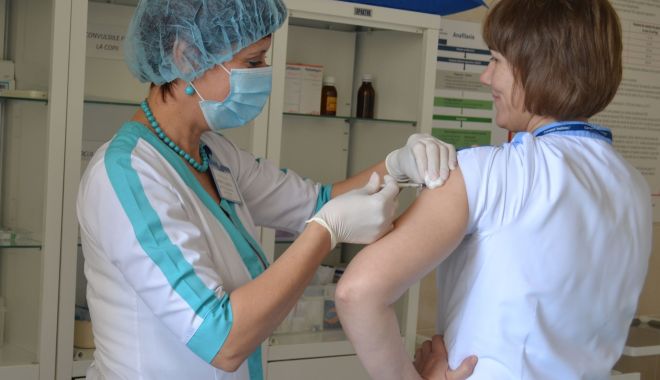 Prima tranșă de vaccin antigripal sosește la Constanța. Cine sunt beneficiarii - vaccin1-1568315237.jpg