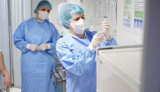 Prioritate la vaccinare pentru pacientii transplantați și pacienții aflați pe lista de așteptare pentru transplant - vaccin2-1614949310.jpg