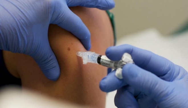 Tot mai mulți constănțeni se vaccinează împotriva gripei. 
