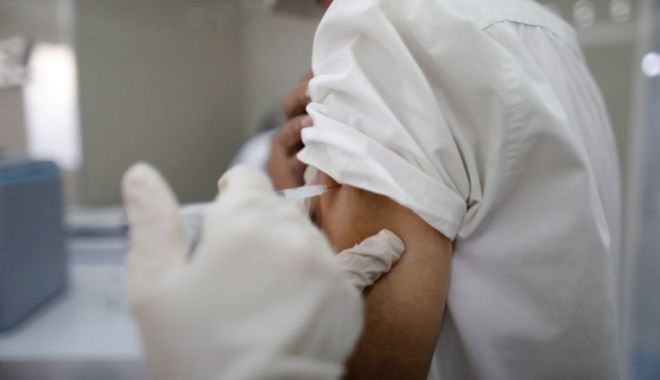 Aproape 90.000 de români s-au vaccinat anti-coronavirus în ultimele 24 de ore. Jumătate dintre ei au făcut prima doză - vaccinare-1636131074.jpg
