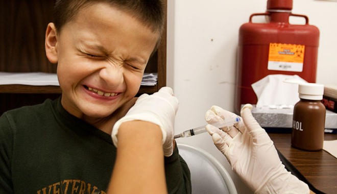 Vaccinarea în școli a elevilor se va face la medicii de familie - vaccinaricopii-1343837145.jpg
