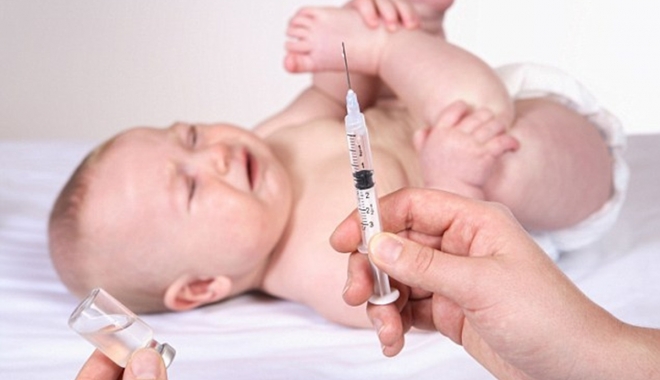 Avem din nou vaccin hexavalent și hepatic - vaccinbebelus-1491724255.jpg