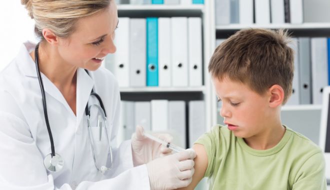 Vaccinul împotriva cancerului de col uterin, administrat şi băieţilor - vacinarebaieti-1622139295.jpg