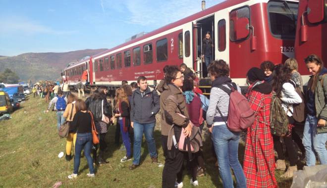 Vai de trenurile noastre! - vaidetrejnuri-1431969861.jpg