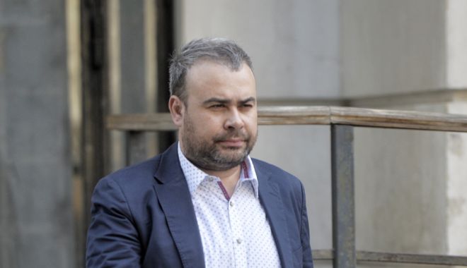 Darius Vâlcov, CONDAMNAT la șase ani și șase luni de închisoare pentru corupție - valcov-1595325999.jpg