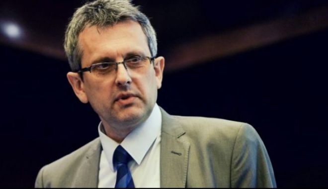 Realitatea: Sute de mii de concedieri la stat sau reduceri salariale. Soluțiile dure propuse de BNR pentru redresarea bugetului - valentinlazeabnr16068200-1615545736.jpg