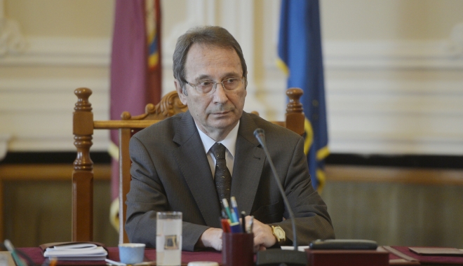 Președintele CCR: 