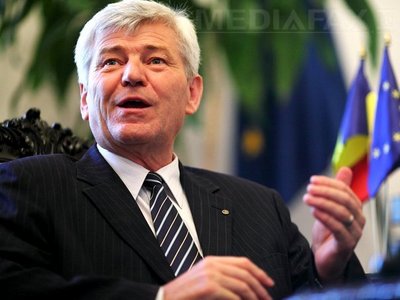 Ministerul Agriculturii sare la gâtul lui Valeriu Tabără. Cinci întrebări pentru fostul ministru - valeriutabaraovidiumicsik-1344858755.jpg
