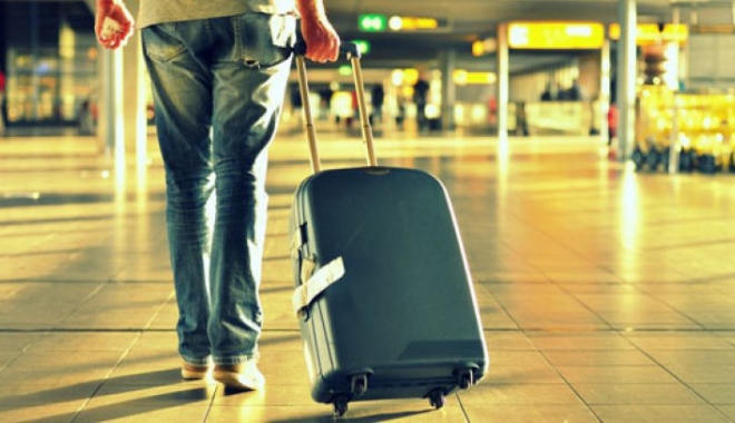 AVEA UN CRANIU UMAN ÎN VALIZĂ! Profesor arestat pe aeroport - valizaaeroportroma25144900-1460099336.jpg