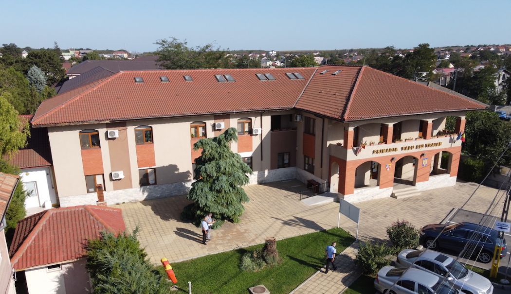 Primăria Valu lui Traian, măsuri în ceea ce priveşte parcarea ilegală în localitate - valu-primarie-parcari-1725284391.jpg