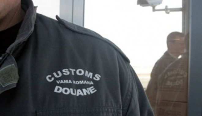 Guvernul a aprobat înființarea a două puncte vamale, la Dobromir și Lipnița - vama-1350596966.jpg