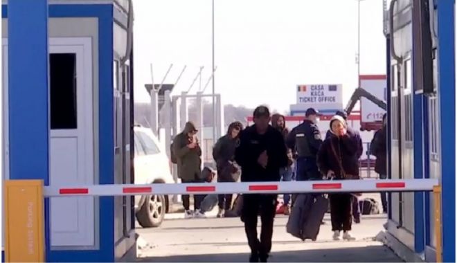 Mii de refugiaţi din Ucraina intră în ţară cu bacul, prin vama Isaccea din Tulcea - vama-1645959401.jpg