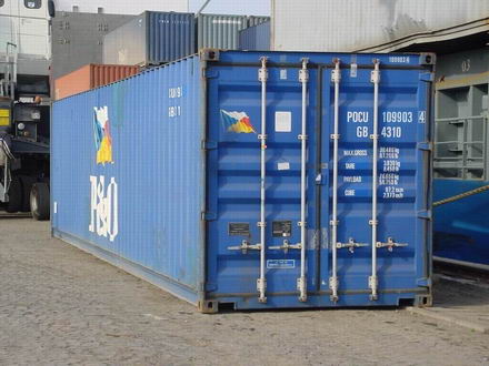 Vameșii constănțeni au reținut 213.600 de produse contrafăcute - vamesiiconstanteniprodusecontraf-1502451456.jpg