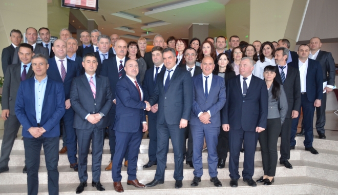 Vameșii din România și Moldova au avut o ședință comună - vamesiidinromania-1491922462.jpg
