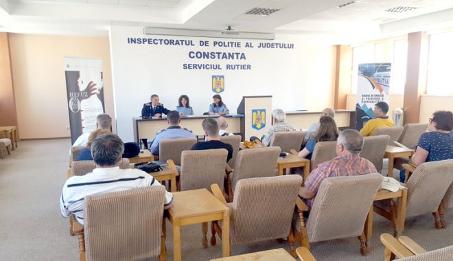 Vârstnicii din Constanța, avertizați despre înșelăciunile prin metoda 