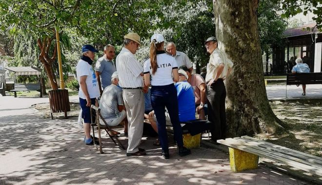 Vârstnici tâlhăriţi pe stradă. Sfaturi de la poliţişti - varstnicitalhariti-1629305651.jpg