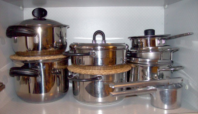 Vasele de gătit, la locul potrivit - vasegatit-1379867790.jpg