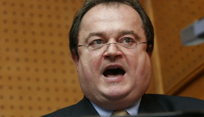 Vasile Blaga și-a depus candidatura la BEJ Timiș pentru un nou mandat de senator - vasileblaga-1351515972.jpg
