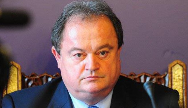 Blaga, de acord cu Macovei - vasileblaga-1386839013.jpg