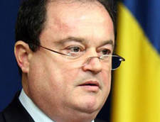 Blaga: Numărul de voturi ar fi fost suficient pentru învestirea unui Guvern - vasileblagaaureliansoricnuarecec-1435736558.jpg