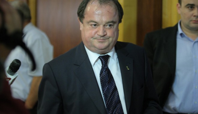 Blaga a stabilit întâlnirea Consiliului Național de Coordonare al PDL - vasileblagairobertaanastase13552-1372163573.jpg