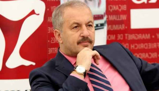 Dîncu: Avem o creștere cu care ne împăunăm în statistici - vasiledancuvicepremier-1449493421.jpg
