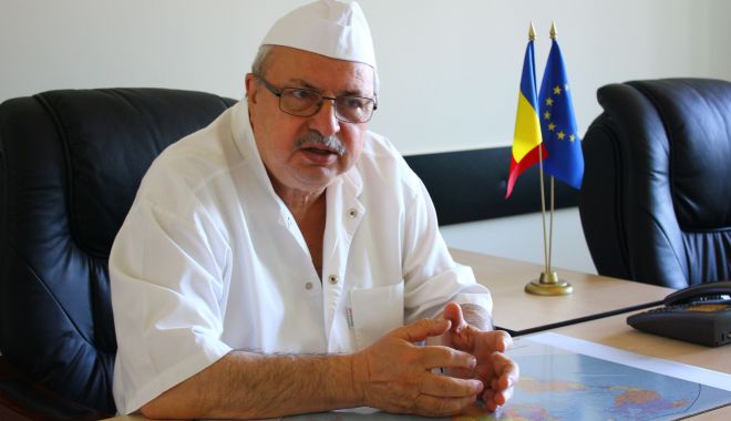 Cum s-a înfiinţat Universitatea „Ovidius” în urmă cu 31 de ani. „Am început cu nişte tineri grevişti” - vasilesarbuchirurg11-1616698516.jpg