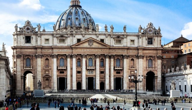 Vaticanul își lansează echipa de fotbal feminin, susținută de Papa Francisc - vaticam-1557844850.jpg