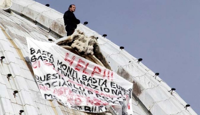 Aproape 30 de ore pe cupola Bazilicii Sf. Petru din Vatican - vatican-1349357881.jpg