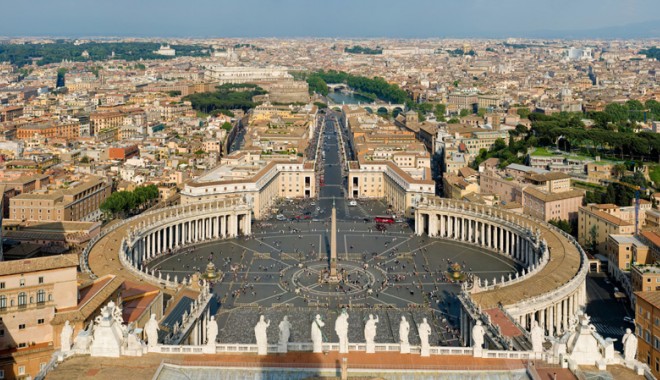 Banca Vaticanului și-a majorat de patru ori profitul net în 2012 - vatican-1380650918.jpg