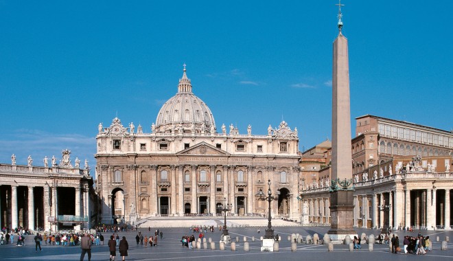 Vatican / Moaștele Sfântului Petru vor fi expuse pentru prima dată în public - vatican-1384014662.jpg