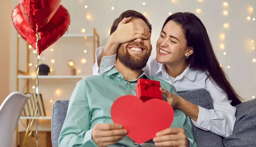 14 februarie - Între declarații de iubire și frica de singurătate - vday-1771003689.webp
