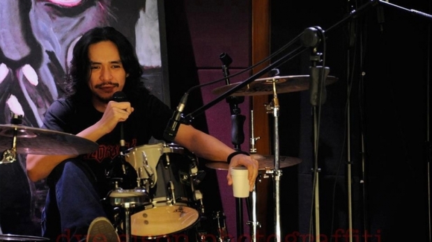 Depresia a mai făcut o victimă. Un muzician rock s-a sinucis live pe Facebook, la 41 de ani - velasco84991100-1547758003.jpg