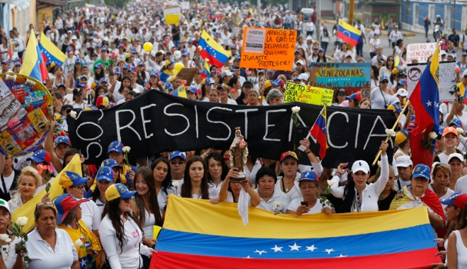 Venezuela amână până pe  2 ianuarie ieșirea din circulație  a bancnotei de 100 de bolivari - venezuela-1482152530.jpg