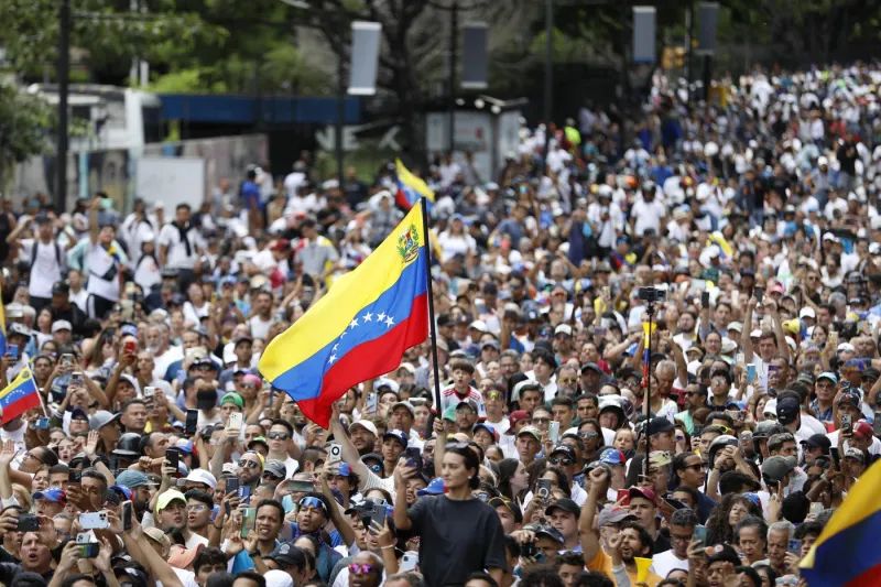 Opoziţia din Venezuela promite că va merge până la capăt în faţa unei puteri convinse de forţa sa - venezuela-criza-1723979182.jpg