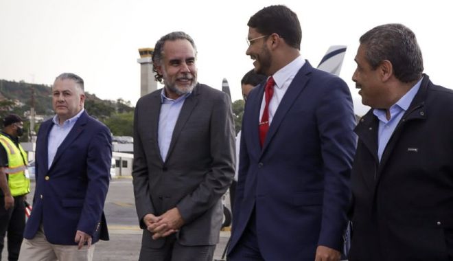 Venezuela şi Columbia îşi reînnoiesc relaţiile diplomatice - venezuelacolumbia-1661776044.jpg