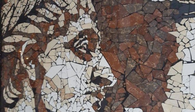 Vernisaj de artă plastică sub semnul primăverii, la Universitatea ”Ovidius” - vernisajarte-1647947864.jpg