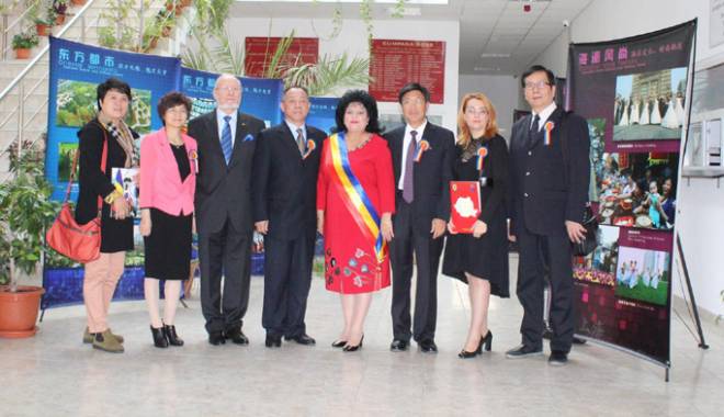 Vernisaj din viața poporului chinez, la Primăria Cumpăna - vernisajdinviata-1424792870.jpg