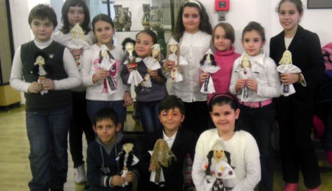 Veșnicia s-a născut la sat - vesnicianascutalatara-1385750139.jpg