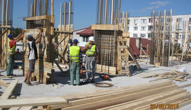 Veste bună pentru constructori - vestebunapentruconstructori-1530449319.jpg